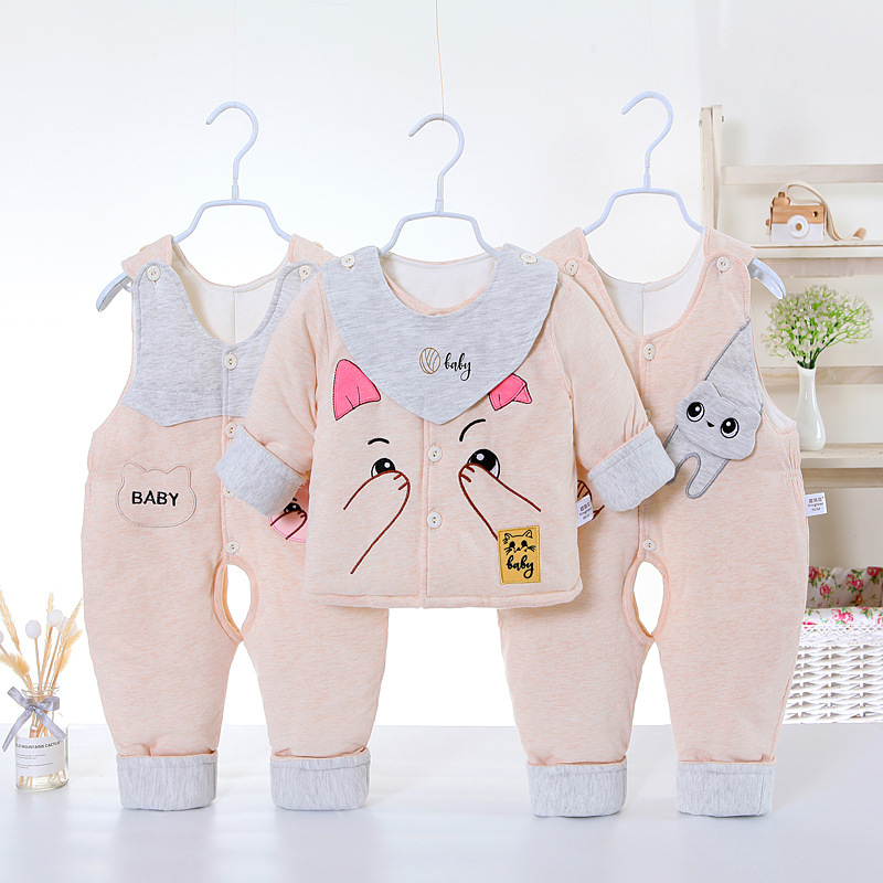 Ropa de bebé recién nacido Invierno 3 meses recién nacido Otoño e Invierno chaqueta acolchada de algodón de tres piezas engrosada 0-1 años bebé traje de Abrigo acolchado de algodón