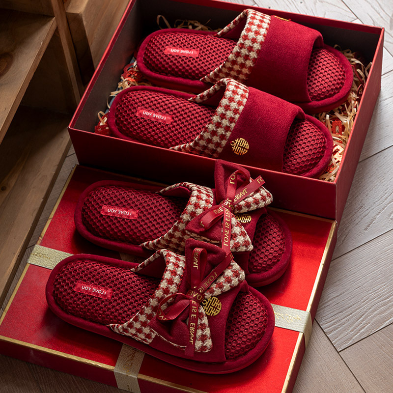Red Wedding Slippers, a Festive Pair of Non-Slip Breathable Slippers for the Groom and Bride, Newlywed Bride's Dowry, Couple Slippers for Happy Occasions Red Wedding Slippers, a Festive Pair of Non-Slip Breathable Slippers for the Groom and Bride, Newlywed Bride's Dowry, Couple Slippers for Happy Occasions