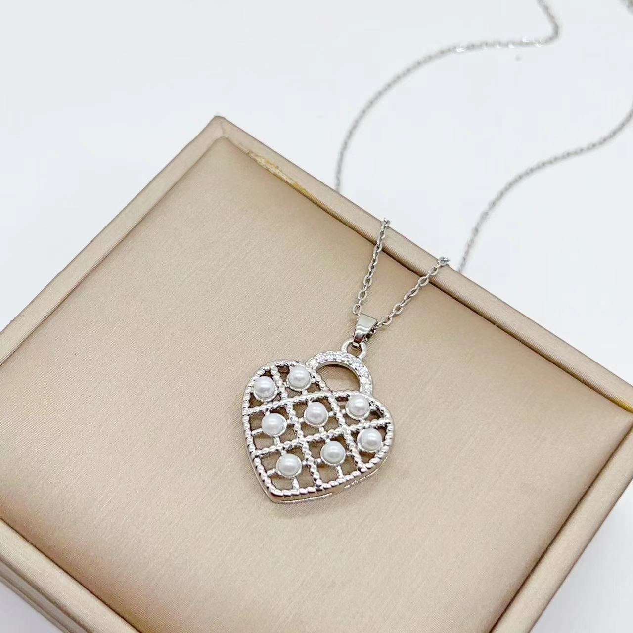 7351812bb06f1a94bb6726cade98e5