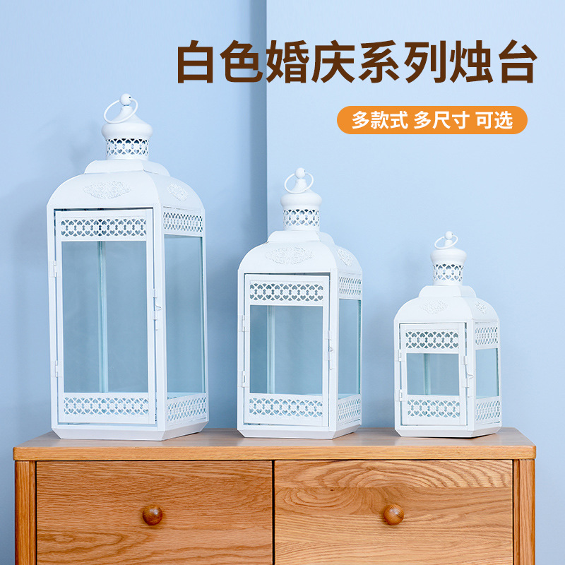 Blanco boda candelabro linterna boda carretera plomo accesorios atmósfera lámpara Marruecos viento lámpara decoración a prueba de viento vela pantalla