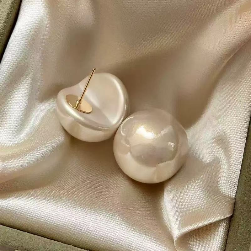Fashionable and Exquisite Commuter Earrings for Women, High-Quality and Versatile Earrings That Are Not Easily Duplicated, Festive Banquet Accessories