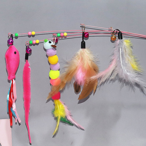 Manufacturer wholesale steel wire cat teasing stick self-pleasure interactive long pole feather cat teasing pole set cat toy bell cat teasing stick