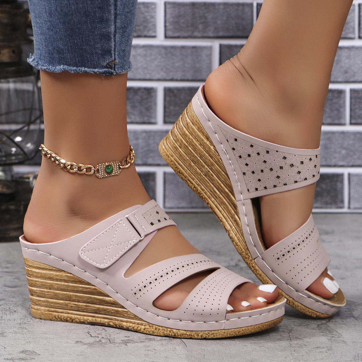 fashionable casual comfortable solid color women's slippers wedge…