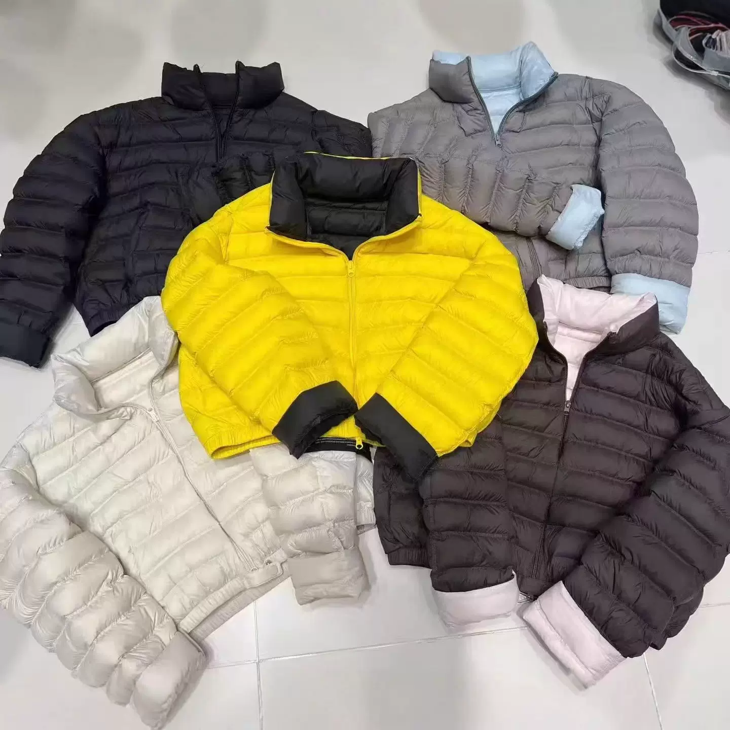 韩系2025秋冬羽绒服女短款90白鸭绒排骨休闲时尚休闲立领拼色外套