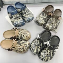批发新款洞洞鞋经典迷彩印花沙滩鞋软底休闲男士户外凉拖鞋