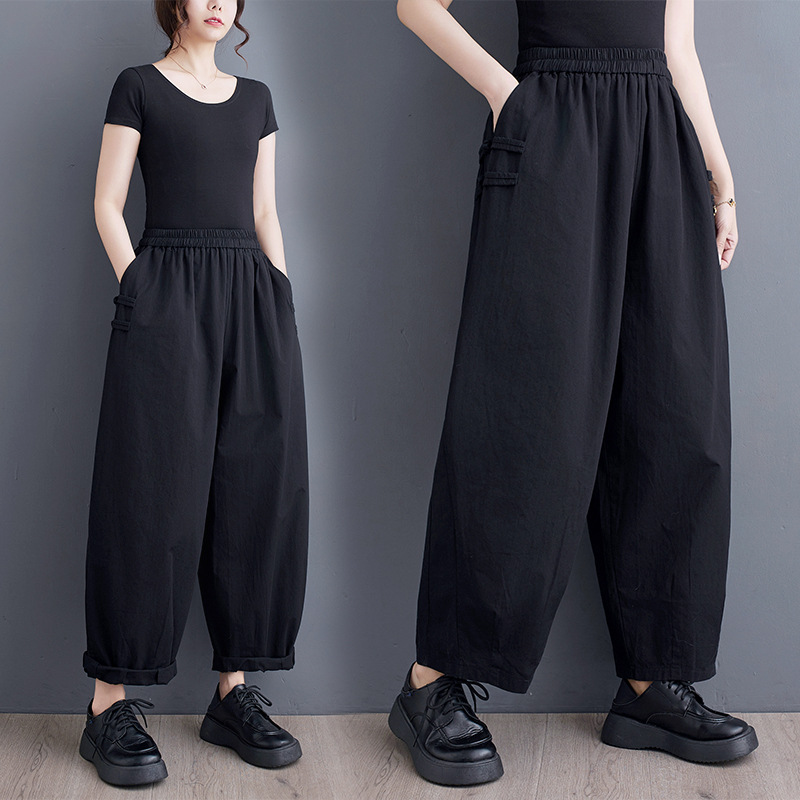 Autumn retro black trousers for leisure