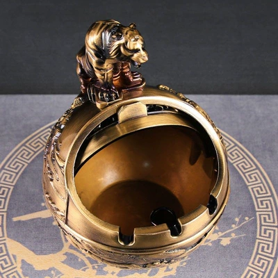 Car ashtray – with Lid, Home Living