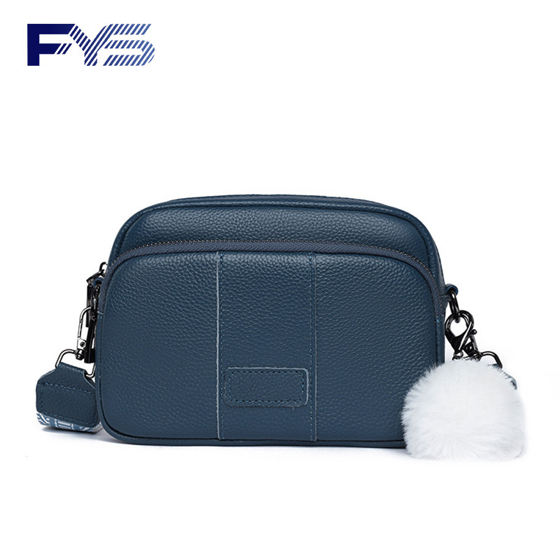 2026 Cross-Border Genuine Leather Women's Bag New Trendy Fashion Versatile Shoulder Crossbody Bag Simple Top Layer Cowhide Small Square Bag