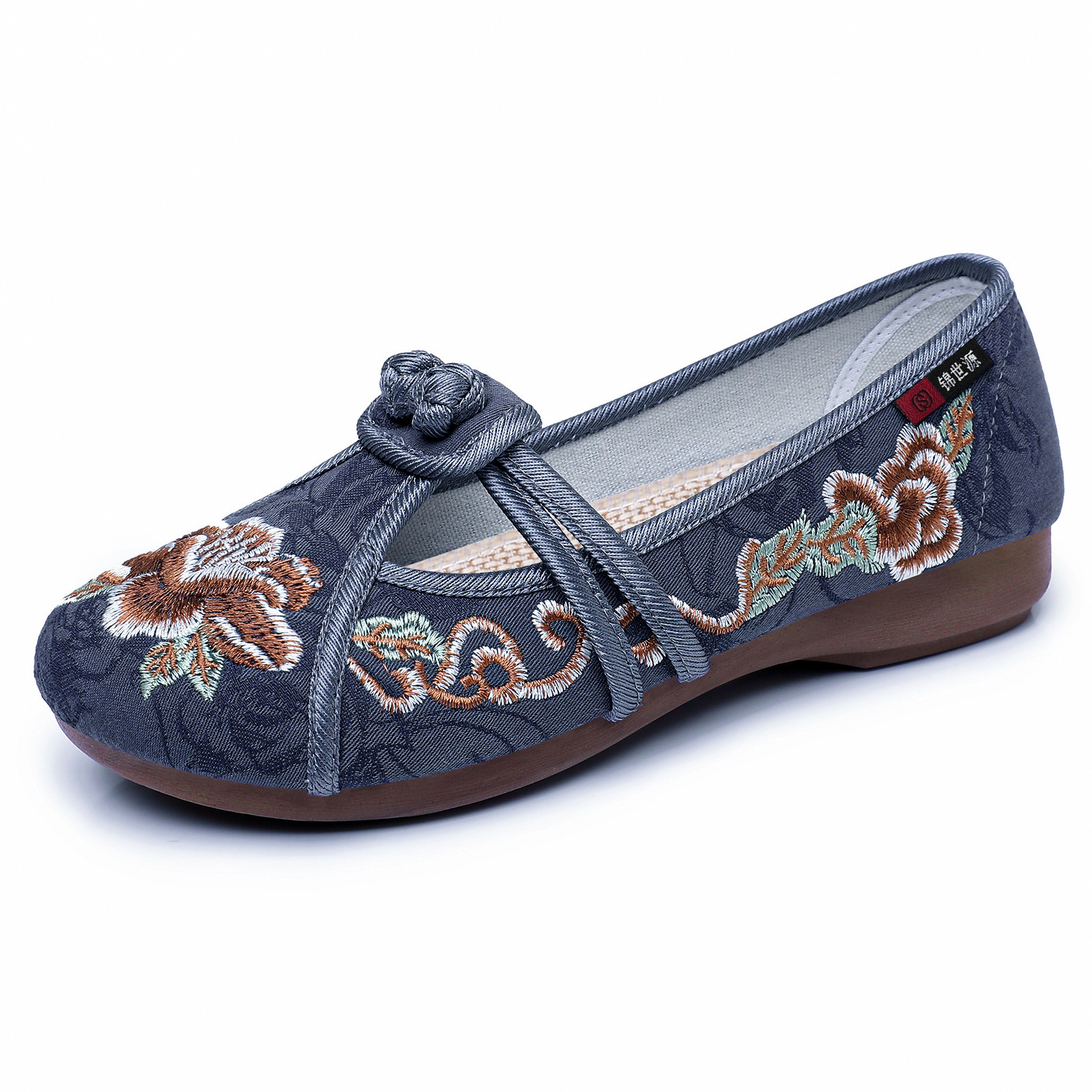 Zapatos casuales de primavera de 2026 zapatos de mujer ligeros y transpirables viejos zapatos de tela de Beijing bordados zapatos de suela suave no cansados zapatos de madre