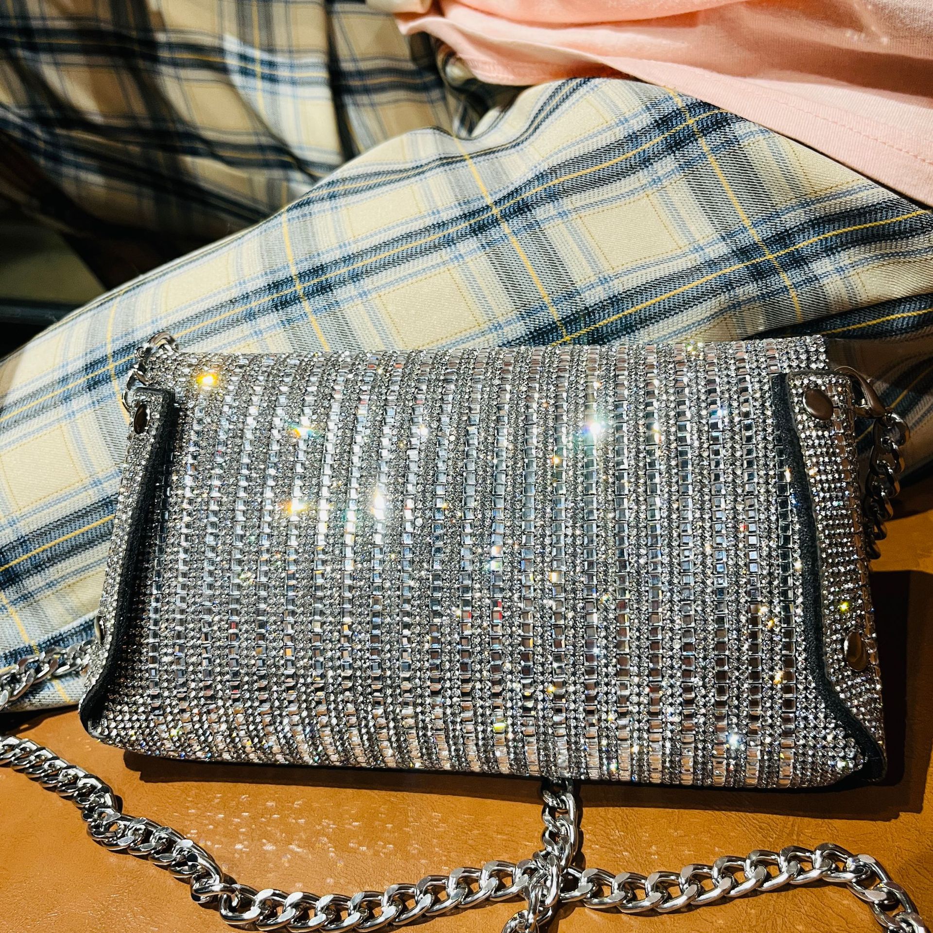 172g Weight Flip Cover Closure Type Chain Strap Type Shoulder Bag Bags Type Business Occasion Rhinestone Material Women's Backpack Backpack Solid Color Pattern Autumn Season Women'S Gender Fashion Style Square Shape Mini Size Women's Mini Autumn Rhinestone Fashion Shoulder Bag