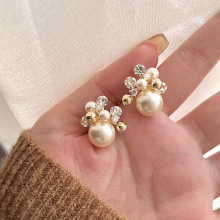 18k����������ʯ������������ﶬ�߼��ж�������С�ڶ���Ů