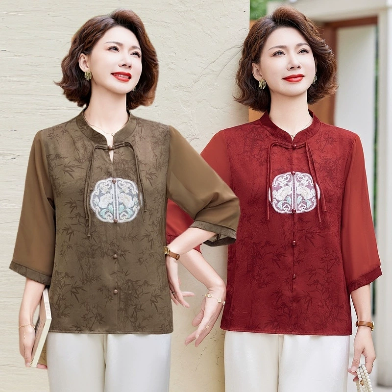 Летняя футболка для мам, рубашка с коротким рукавом в китайском стиле, новая модель 2025 года, модный и омолаживающий топ для женщин среднего и пожилого возраста.