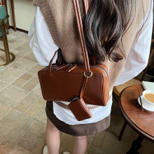 韩国小众设计同款波士顿包单肩法棍包2024夏季新款腋下包