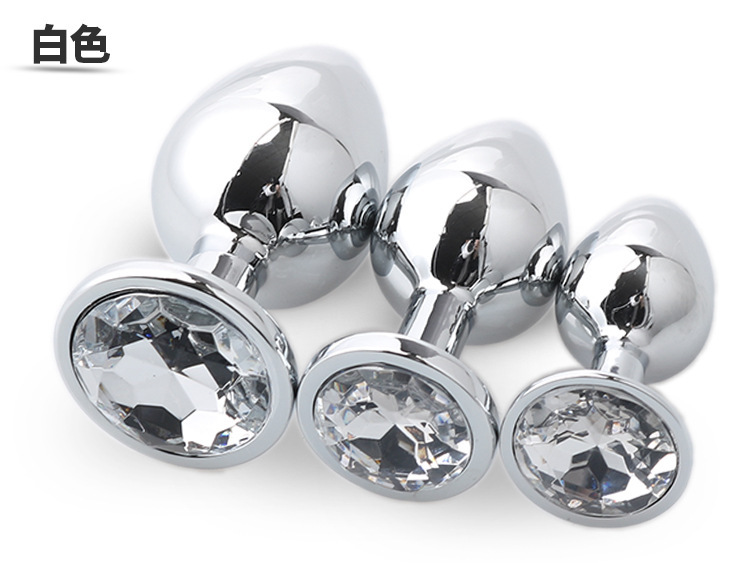 Metal Anal Plug Set with Diamond Detail, 3 Sizes with Velvet Pouch — detail image 20