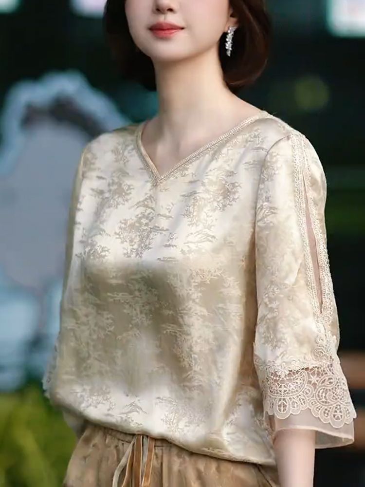 杏色V领七分袖T恤女2025夏季新款轻奢提花蕾丝拼接设计感大码上衣