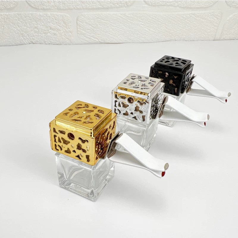 Автомобиль выход воздуха духи ароматерапия бутылка 8 мл стеклянная бутылка автомобиля кондиционер воздуха на выходе клип Golden Water Cube автомобиль