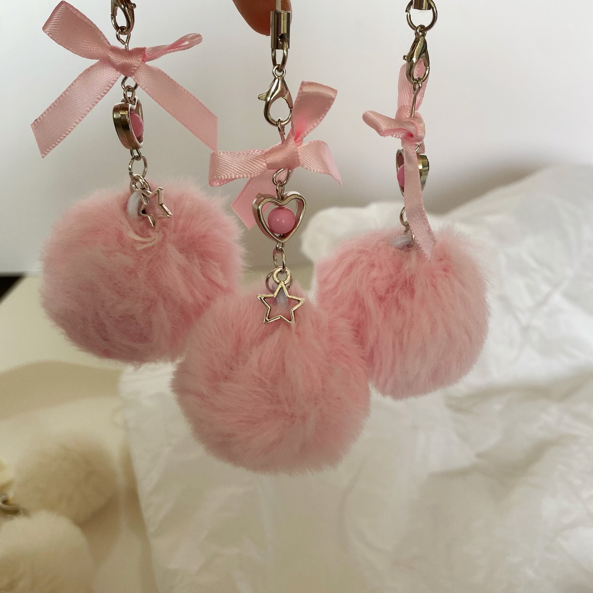 30g Weight Mobile Phone Chain, Keychain Classification 1 Piece Quantity Holiday, Daily Occasion Seto fur Material Bow Knot Pattern Pom Poms Design Cute Style 1 Piece Cute Bow Knot Seto Fur Pom Poms Mobile Phone Chain Keychain 8