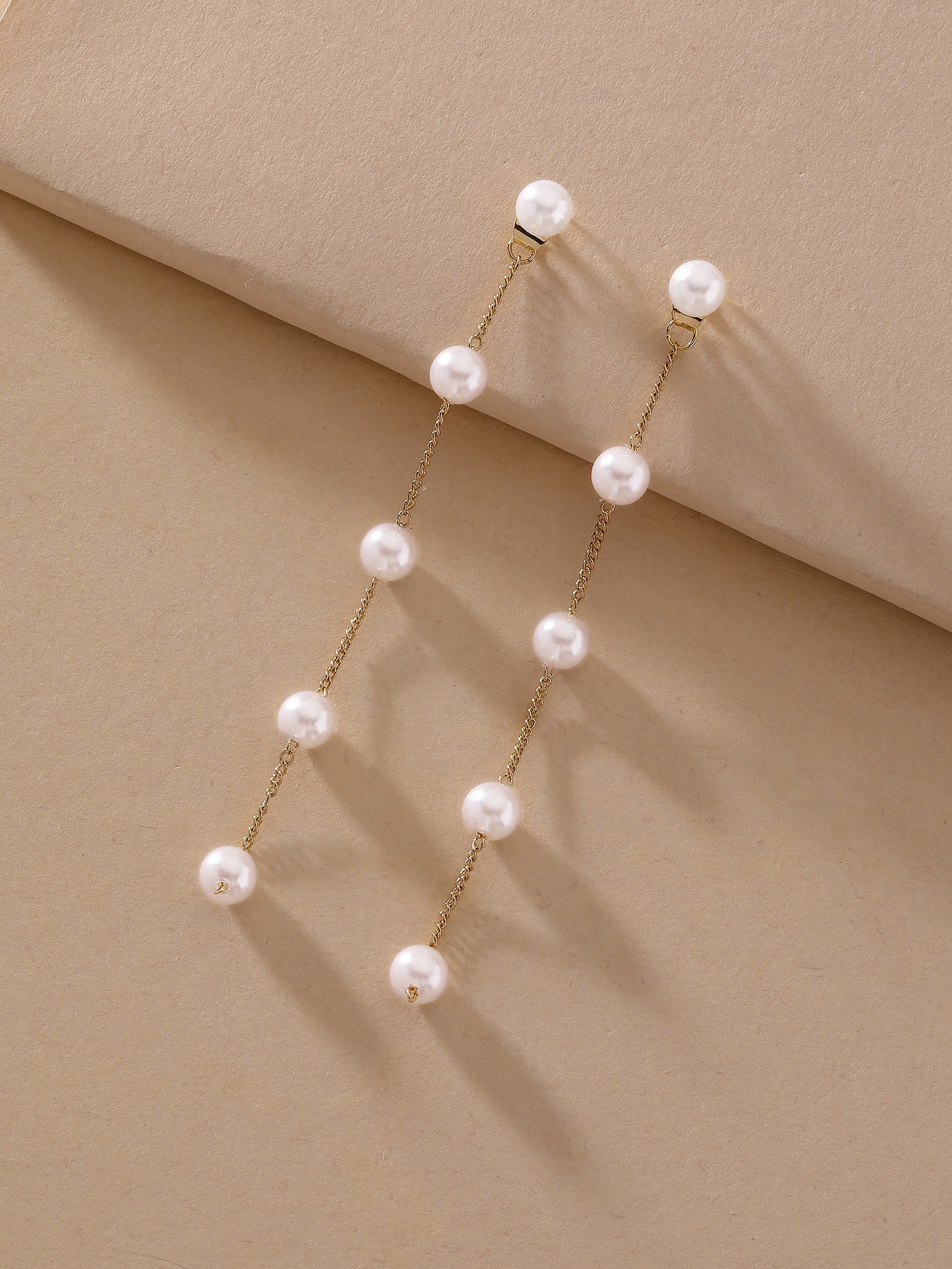Long Pearl Tassel Earrings display picture 4