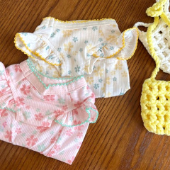 ペットの花の飛袖の夏の薄いタイプの子犬の服の猫のテディは熊の博美の貴賓の小型犬のベストより