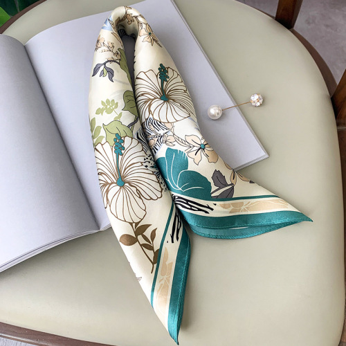  early spring new flower pattern mulberry silk small silk scarf, stylish collarbone decorative scarf, scarf and scarf