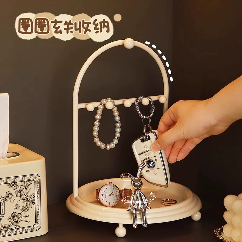 Креативная украшение входит в дверь входной двери