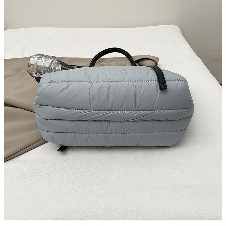 Große Kapazität Cross-Border Baumwoll-Steppjacken-Tasche modische vielseitige leichte Tragetasche Weltraum-Baumwoll-Freizeit-Pendelrucksack Umhängetasche Handtasche