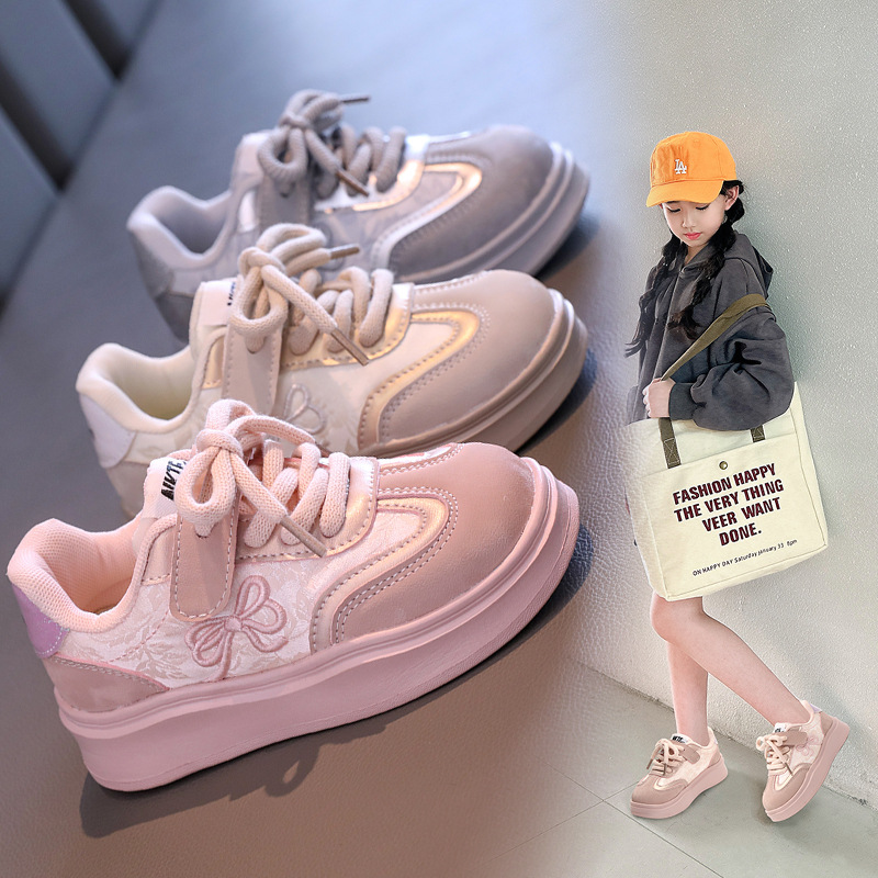 Lightweight autumn running sneakers for students