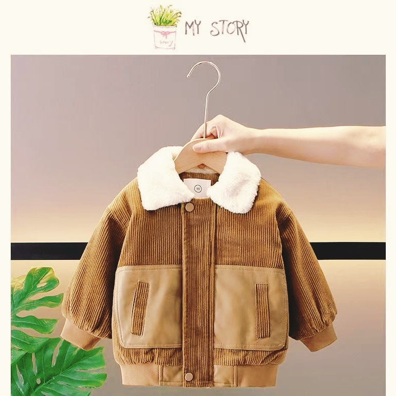 Otoño y invierno 2025 nuevo bebé cool y guapo con ropa de algodón de terciopelo para niños ropa de invierno gruesa ropa de moda extranjera chaqueta de niño