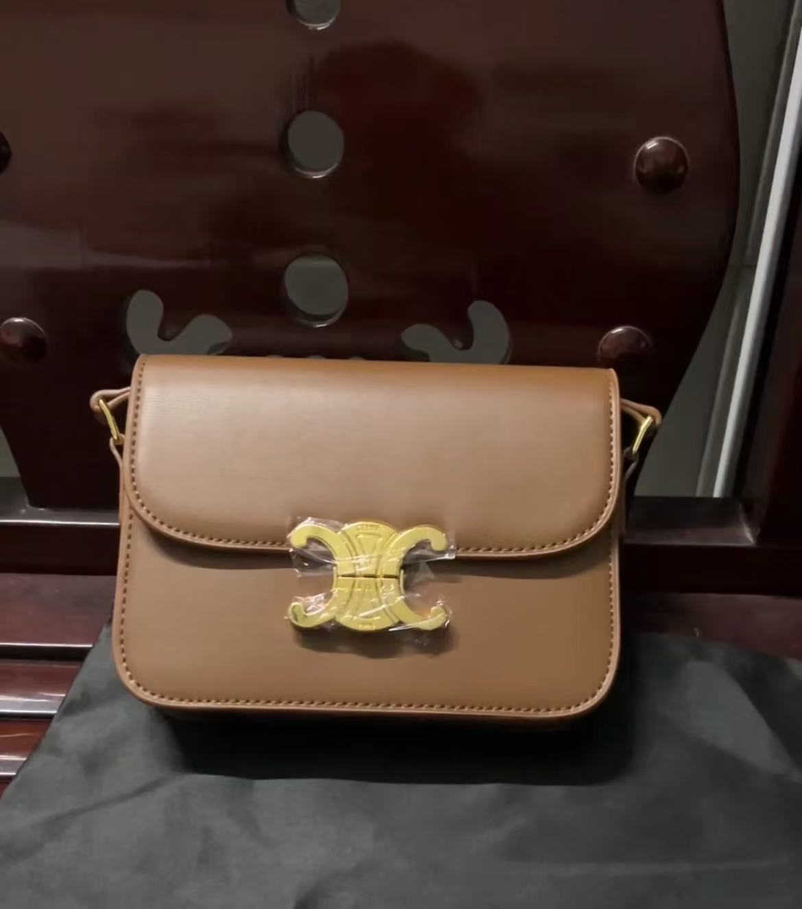 Factory Direct Sale Ce-Style Classic Black Baguette Bag New Lightweight Casual Underarm Clasp Single Shoulder Crossbody Small Square Bag - Thumbnail 6