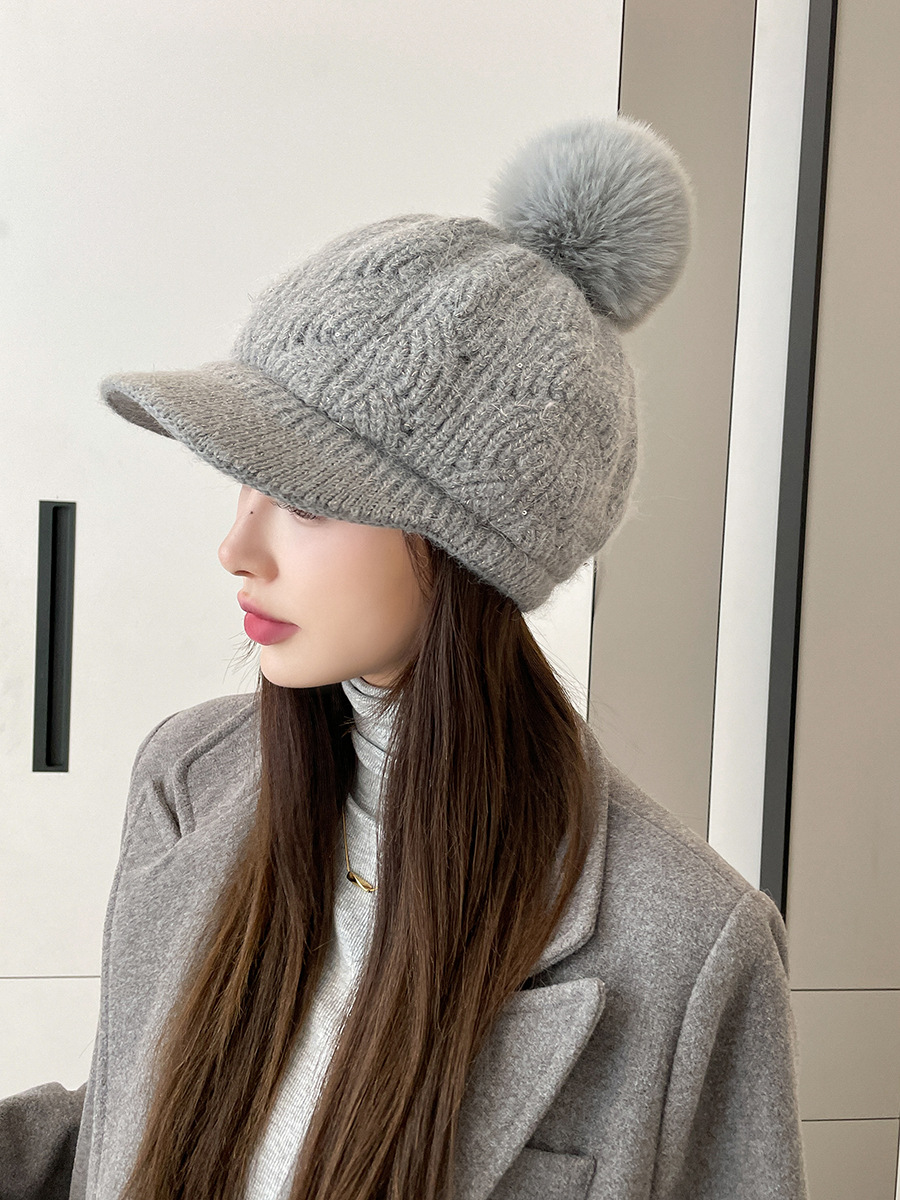 Herbst und Winter Samt Kaninchenfell Damen Baseballmütze Textur Pailletten Wollknäuel Gestrickte Entenschnabelmütze Trend Warme Mütze Garnmütze_voghion.com