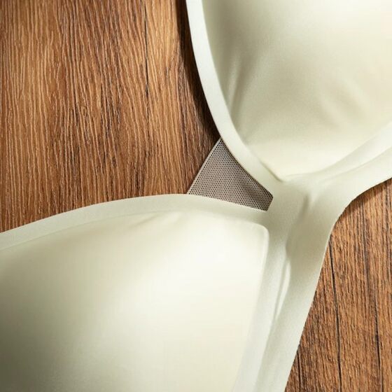 Non-magnetic Kbra Milk Satin French Style Deep V-neck Underwear Women's Thin Shoulder Strap Non-marking Triangle Cup Small Chest Non-rimless Bra
