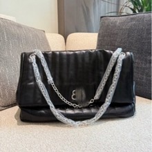 ƤţƤ͹ŮβбμQԭδҸ°