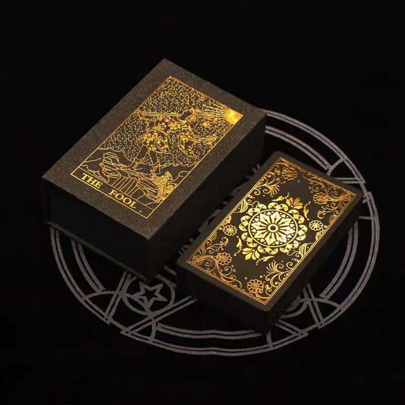 Hoja de oro tarot tarjeta Carlo marca tarot color impresión tarot PVC impermeable tarot tarjeta de juego de mesa manual mantel
