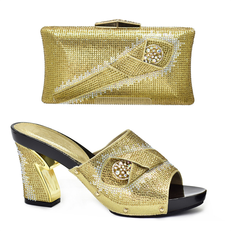 Diamond pattern royal blue casual high-heeled fashion sandals with round head and banquet handbag set_voghion.com