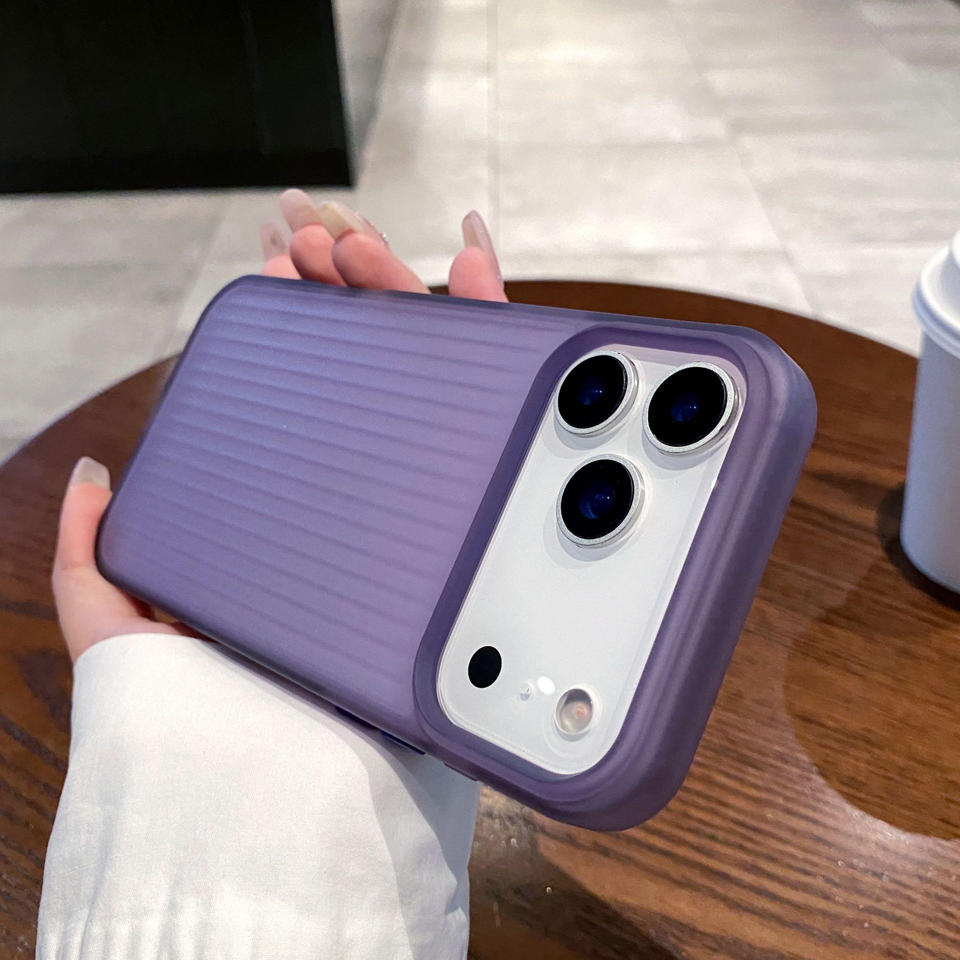 Nuevo patrón ondulado de alta calidad 2 en 1 para Apple 17 proMax caso de teléfono iPhone 16 amortiguado