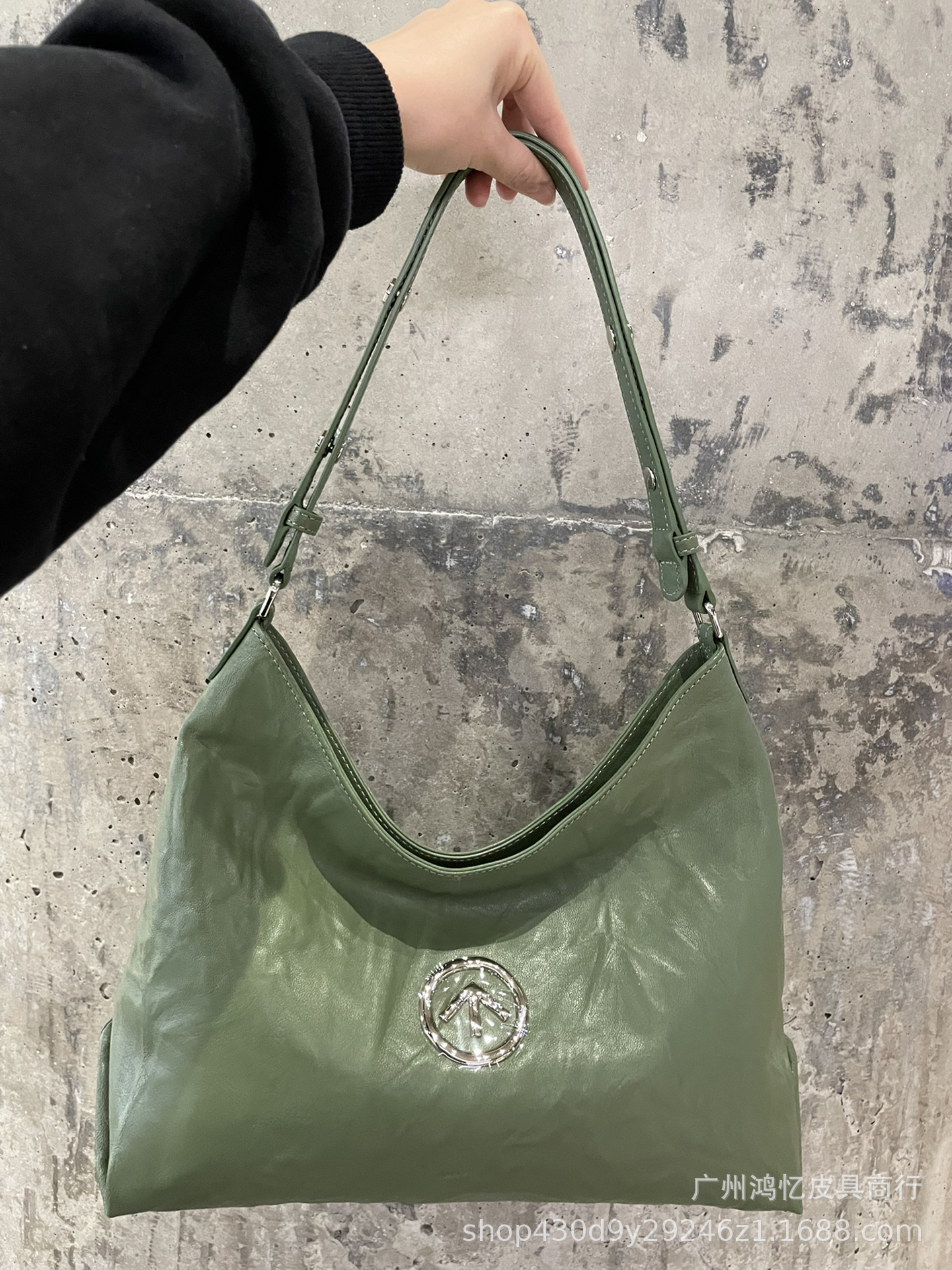 GROTT0 アロー バッグ ノンセクシュアリズム ブラックストーン ホーボー ベジタブルタンニン鞣し プリーツ加工 本革 多用途 ショルダー クロスボディ ソフトバッグ