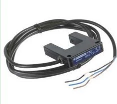 Агент Schneide, оригинальный новый концевой выключатель XUVH0312 XS4P30NA340/XS618B1NAL
