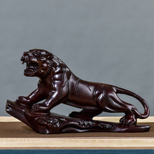 生肖松树虎手工实木雕刻摆件动物木质工艺品家居客厅礼物礼品根雕