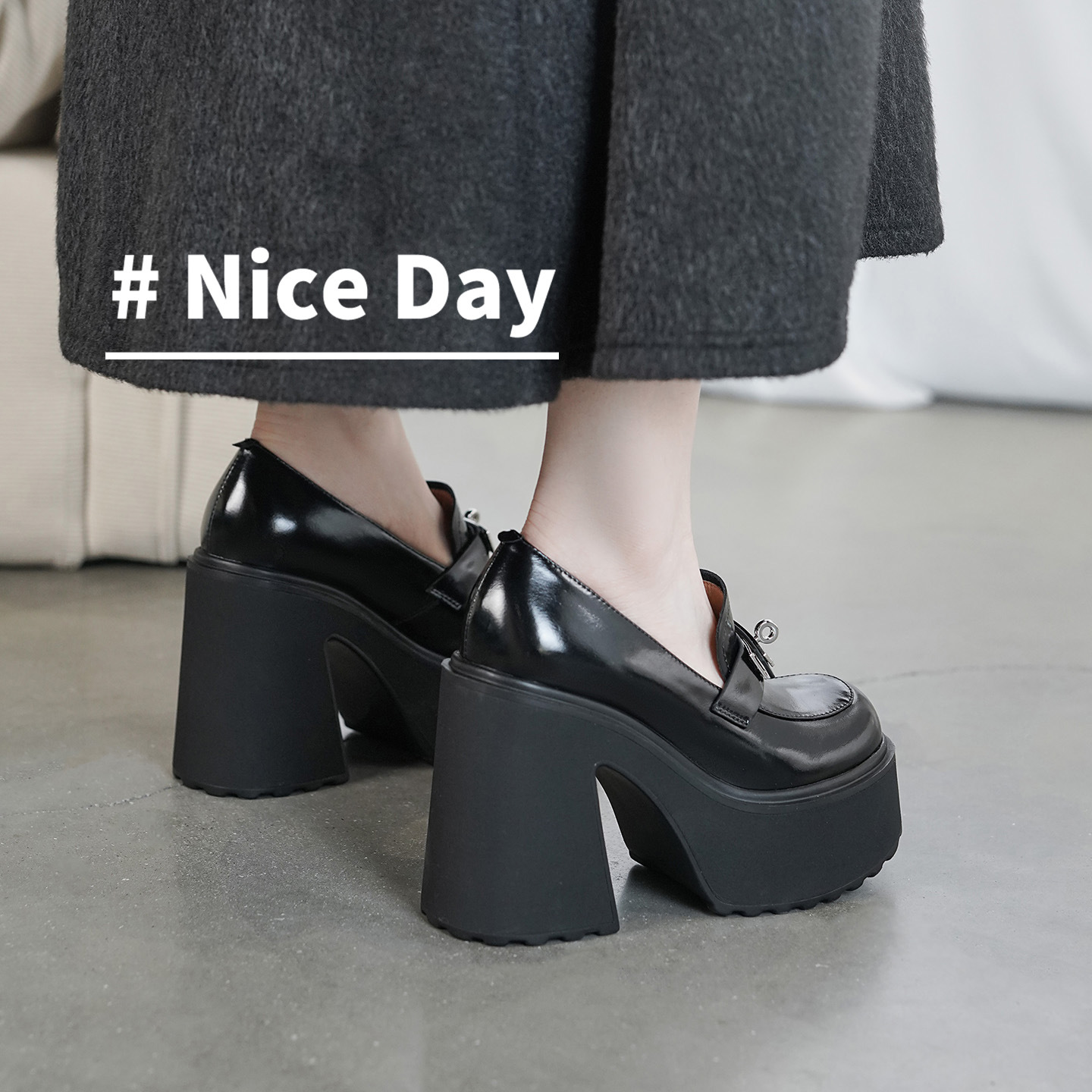 Giày loafer nữ đế xuồng platform gót cao 12 cm khóa cài da thật — màu đen