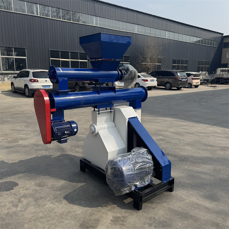 Alfalfa Crushing and Processing Granulator Corn and Soybean Meal Mixed Granulation Production Line Beef and Sheep Feed Granulator