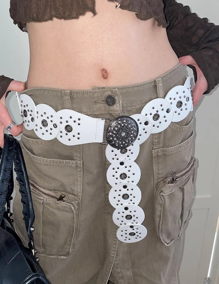 Nouvelle ceinture à rivets pour femmes, édition coréenne, décontractée, cent paires d'accessoires pour jeans, ceinture fine personnalisée haut de gamme punk_voghion.com