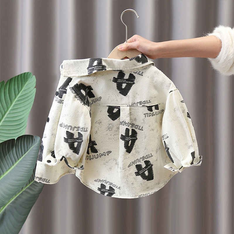 7633 Camisa con letras para niños Ropa de primavera y otoño 2025 Nuevo estilo Estilo occidental Camisa delgada de manga larga Ropa de primavera