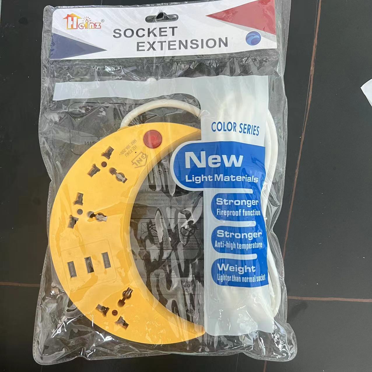 厂家直销 月亮形状 三插带三USB 质量保证