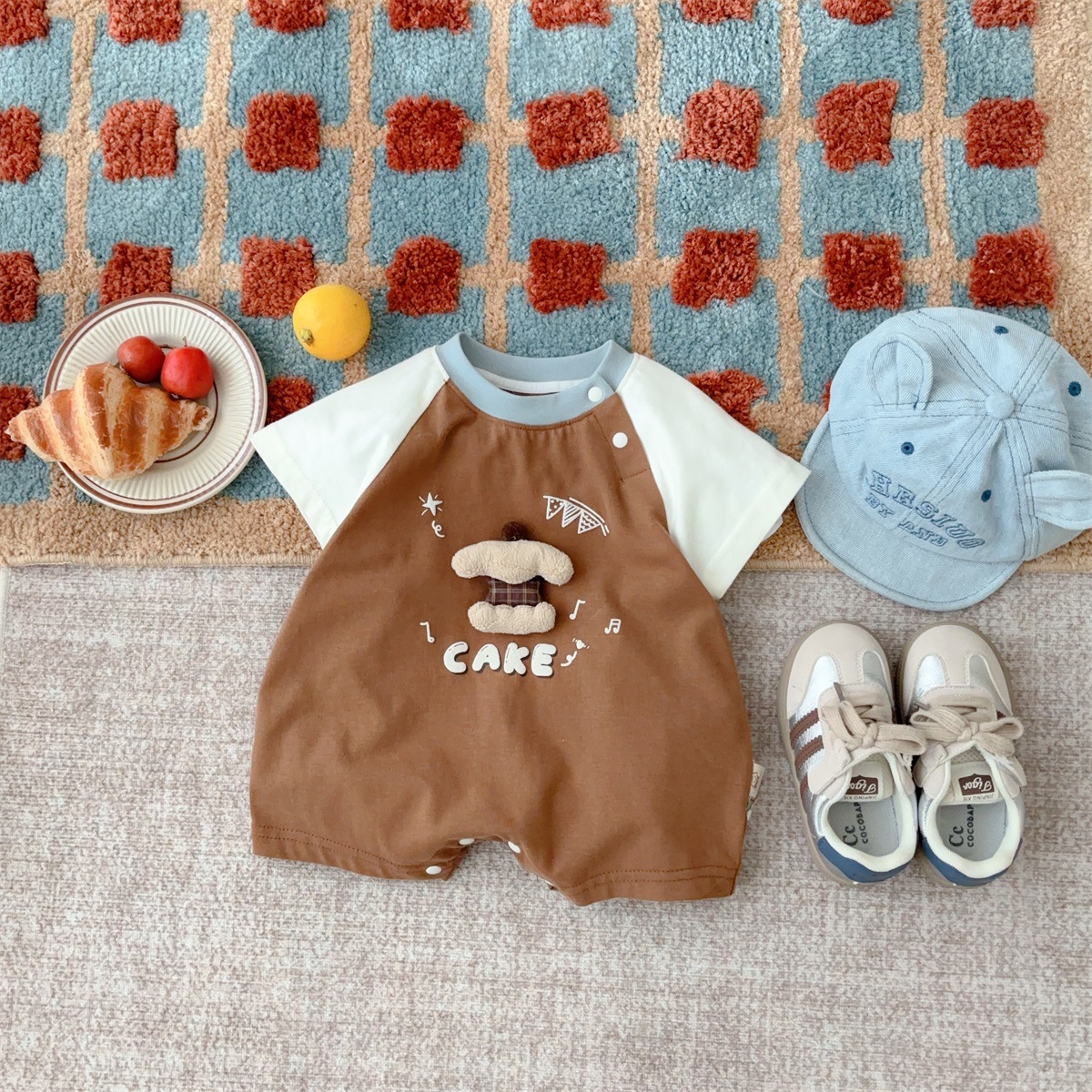 Ropa de bebé de una pieza de verano de manga corta, ropa de bebé delgada, mampara de salida, ropa de pedo de muñeca tridimensional de estilo coreano