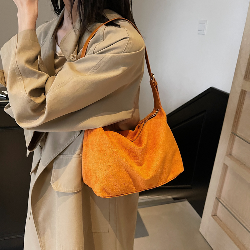 Bolsa de diseño de nicho casual de gran capacidad de invierno 2024 nueva moda retro bolso de hombro bolso de bolsas