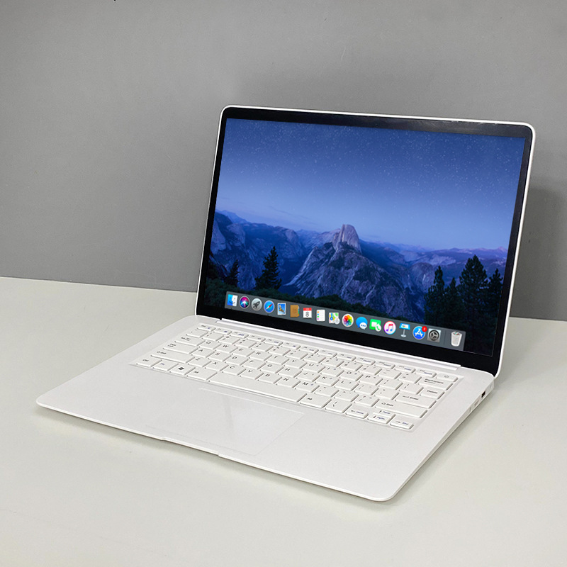 Simulación de computadora props 13.3 modelo de Apple ultra delgada modelo de escritorio sala modelo props