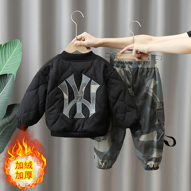 6436 Traje deportivo para niños Ropa de otoño e invierno 2025 Nuevo traje de dos piezas para niños pequeños y medianos