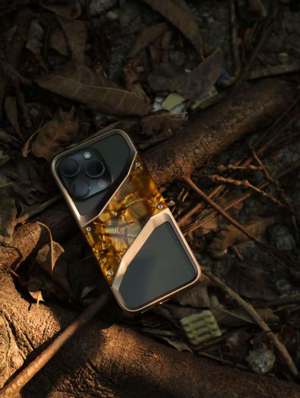 Ốp lưng iPhone 16 Pro Max hợp kim nhôm chống rơi, viền dày bảo vệ toàn diện — Hợp kim nhôm M12 + miếng cao su thân thiện với môi trường [vàng] chi tiết 9