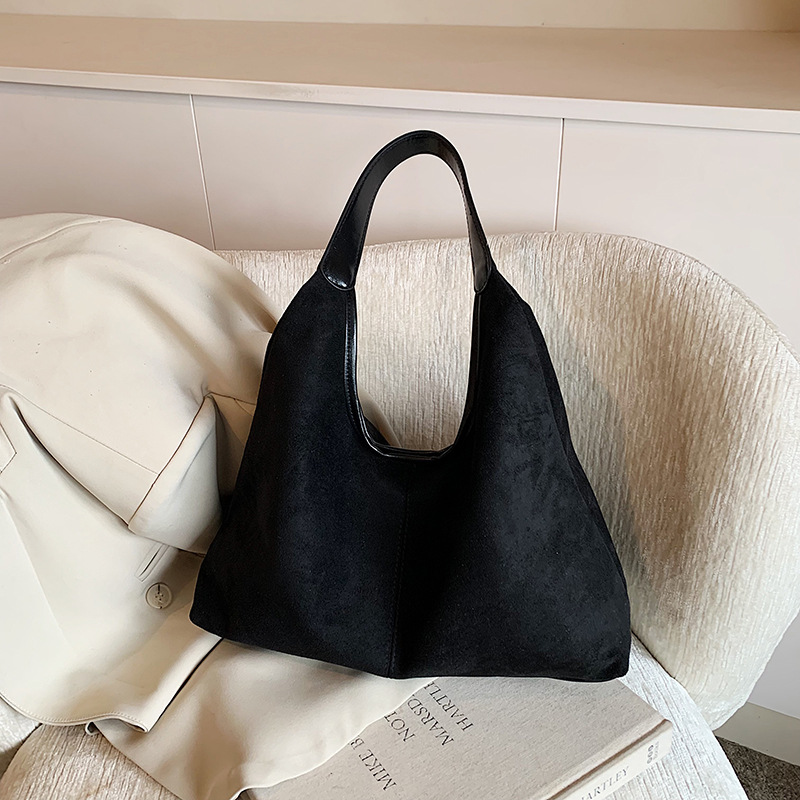 Textura de gran capacidad 2024, otoño y invierno, nuevo tipo de moque esmerilado, bolso de hombro, bolso de hombro de nicho