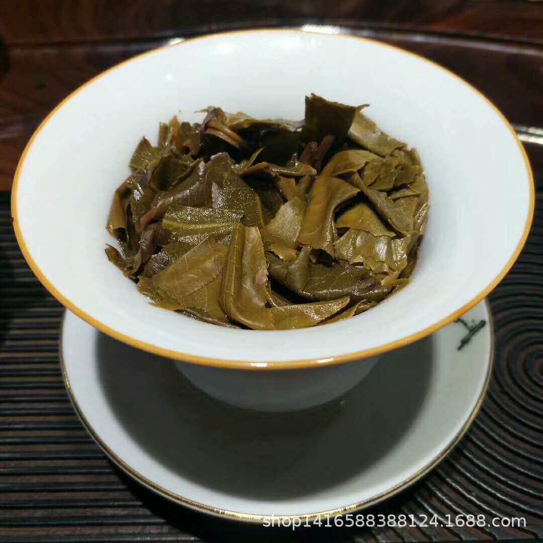 冰岛生茶